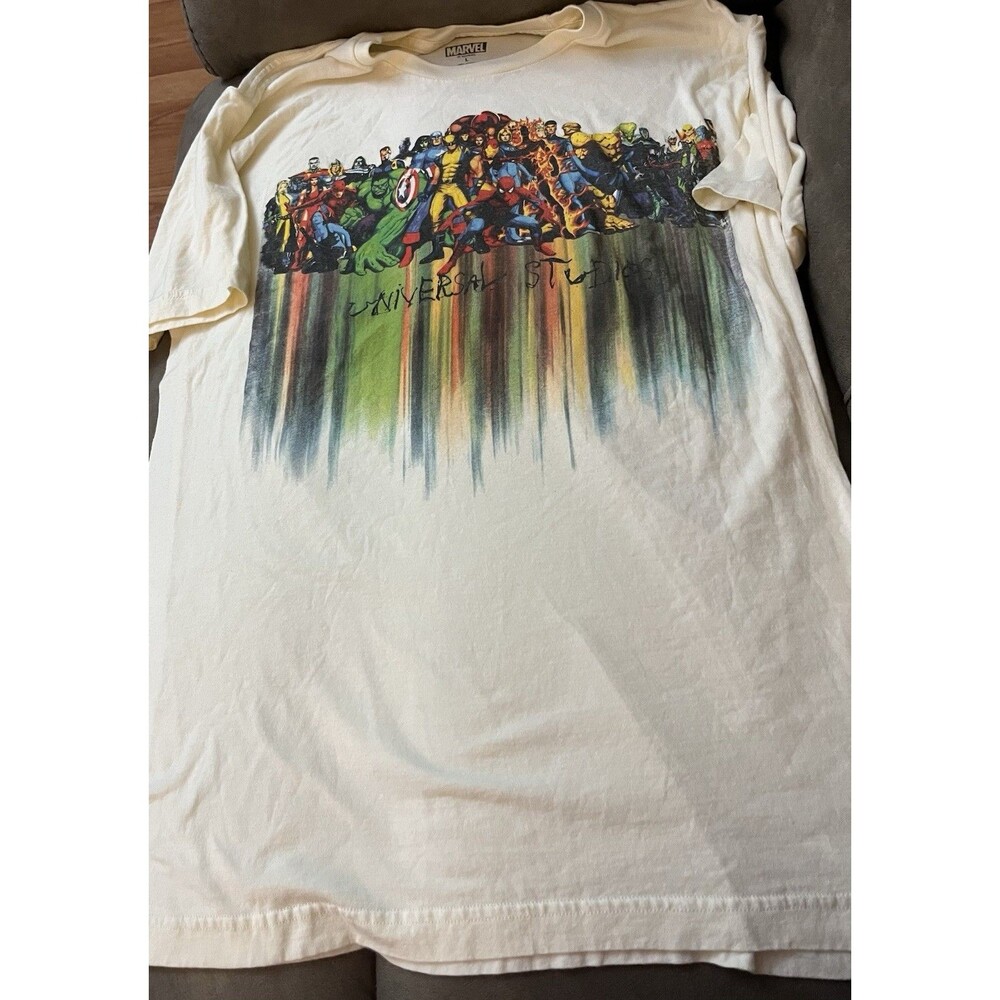Marvel Comics Heroes/Villains T-Shirt - Ivory Large Universal Studios